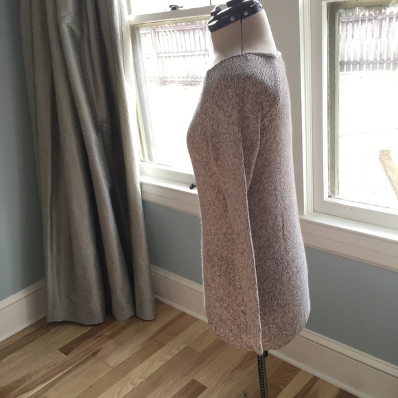 Ladies Long Sweater, Great with tights or leggings - Picture 7 of 7